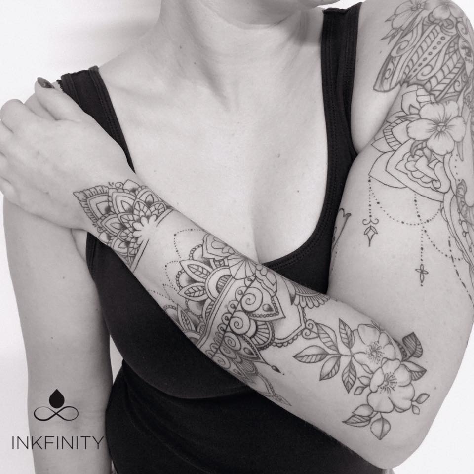 Inkfinity Tattoo Herentals Mandela Flowers Inkfinity Tattoo Herentals Mandela Flowers